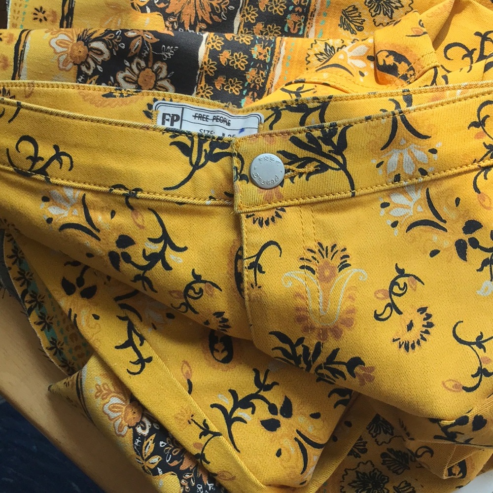 Free People Just Float in Flare Jeans Yellow 26 25 - Picture 16 of 16